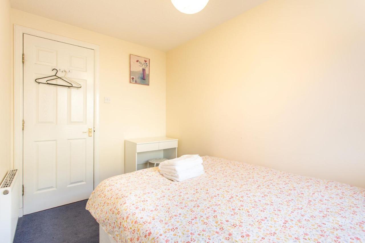 Central & Stylish 3 Bedroom, 2 Bath, Free Parking Единбург Екстер'єр фото