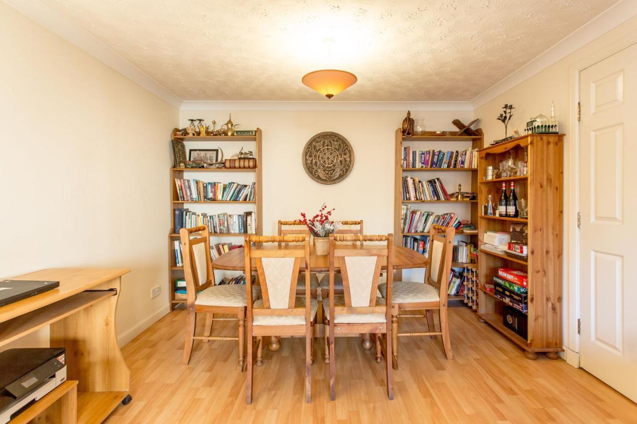 Central & Stylish 3 Bedroom, 2 Bath, Free Parking Единбург Екстер'єр фото